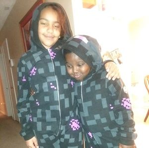 Meet your Posher, Carmel